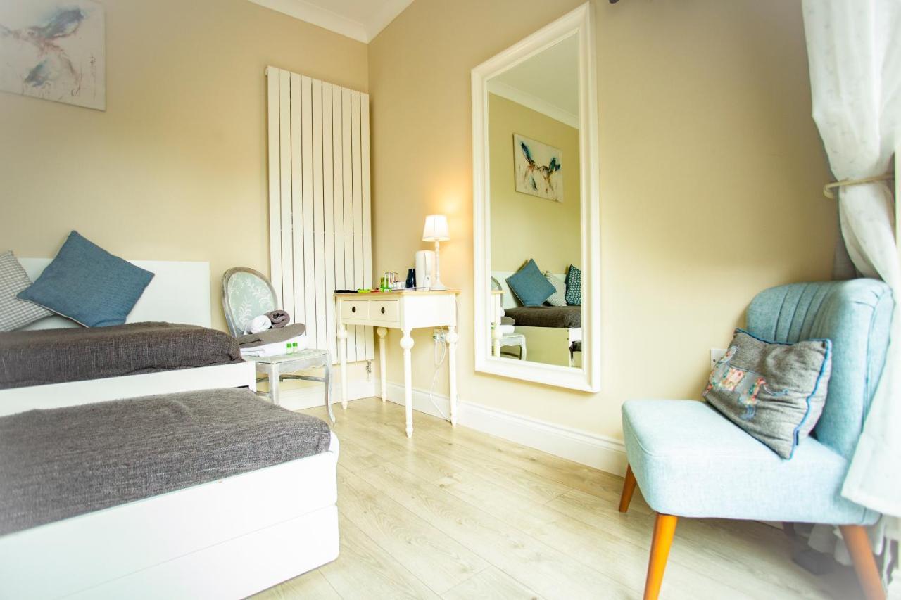 Accommodation Bristol Airport Redhill  Exteriör bild